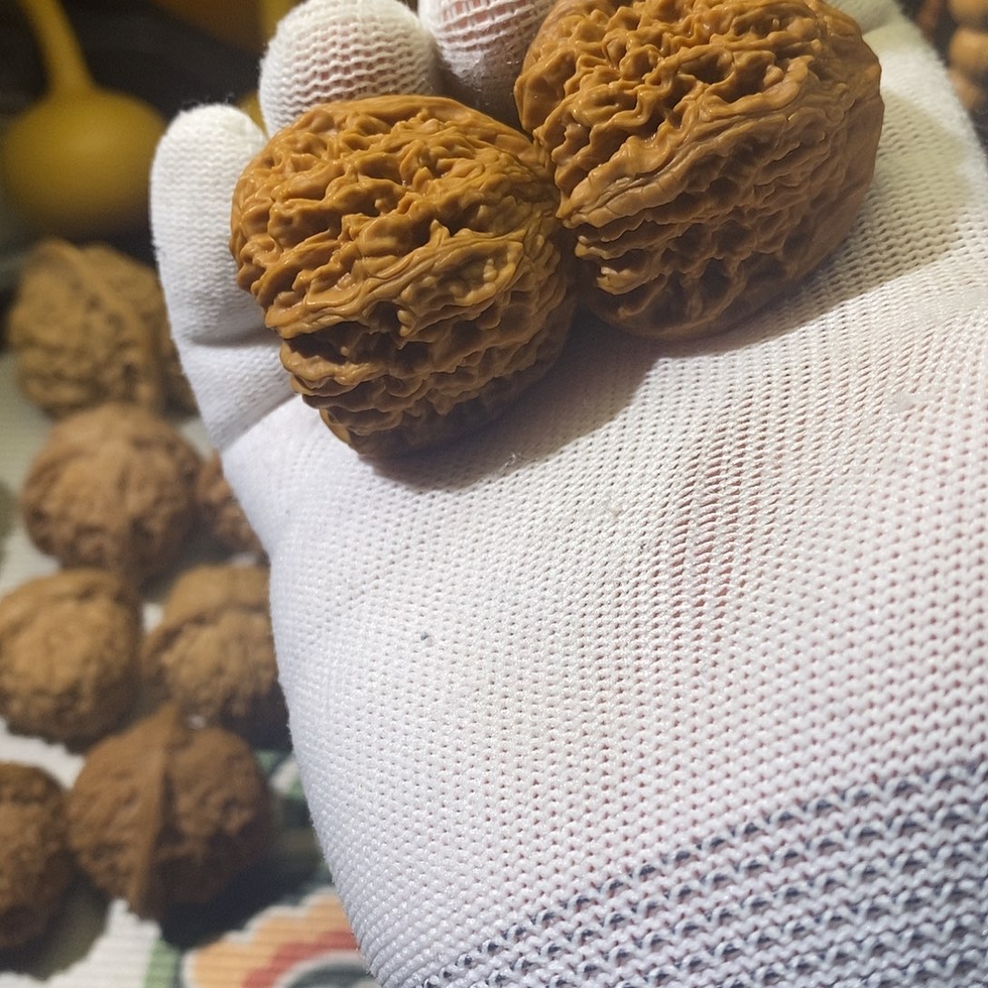 文玩核桃吊坠40尺南疆石