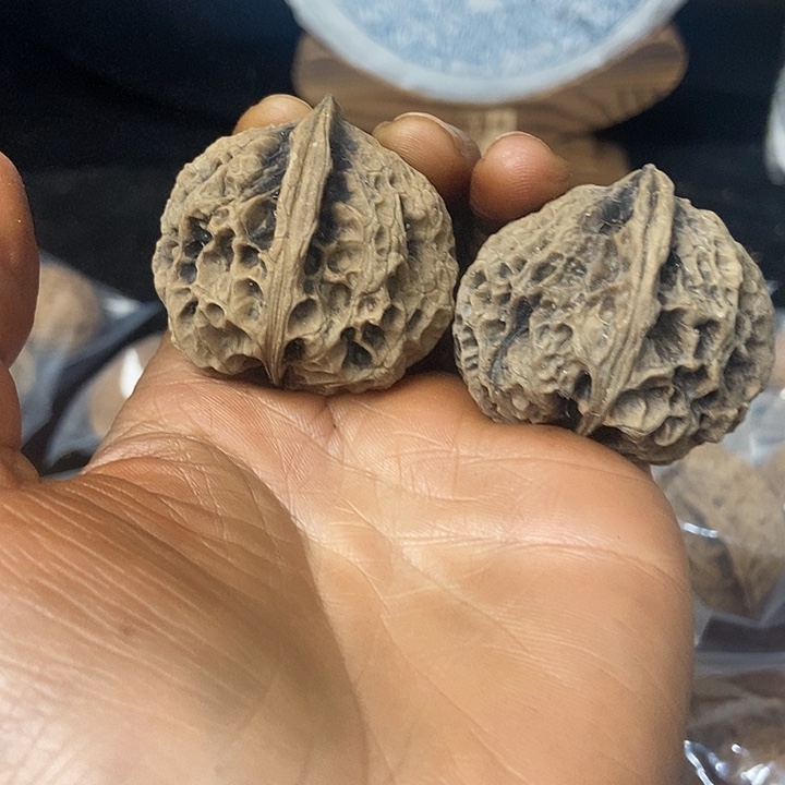 把件文玩核桃云南铁核桃基地85