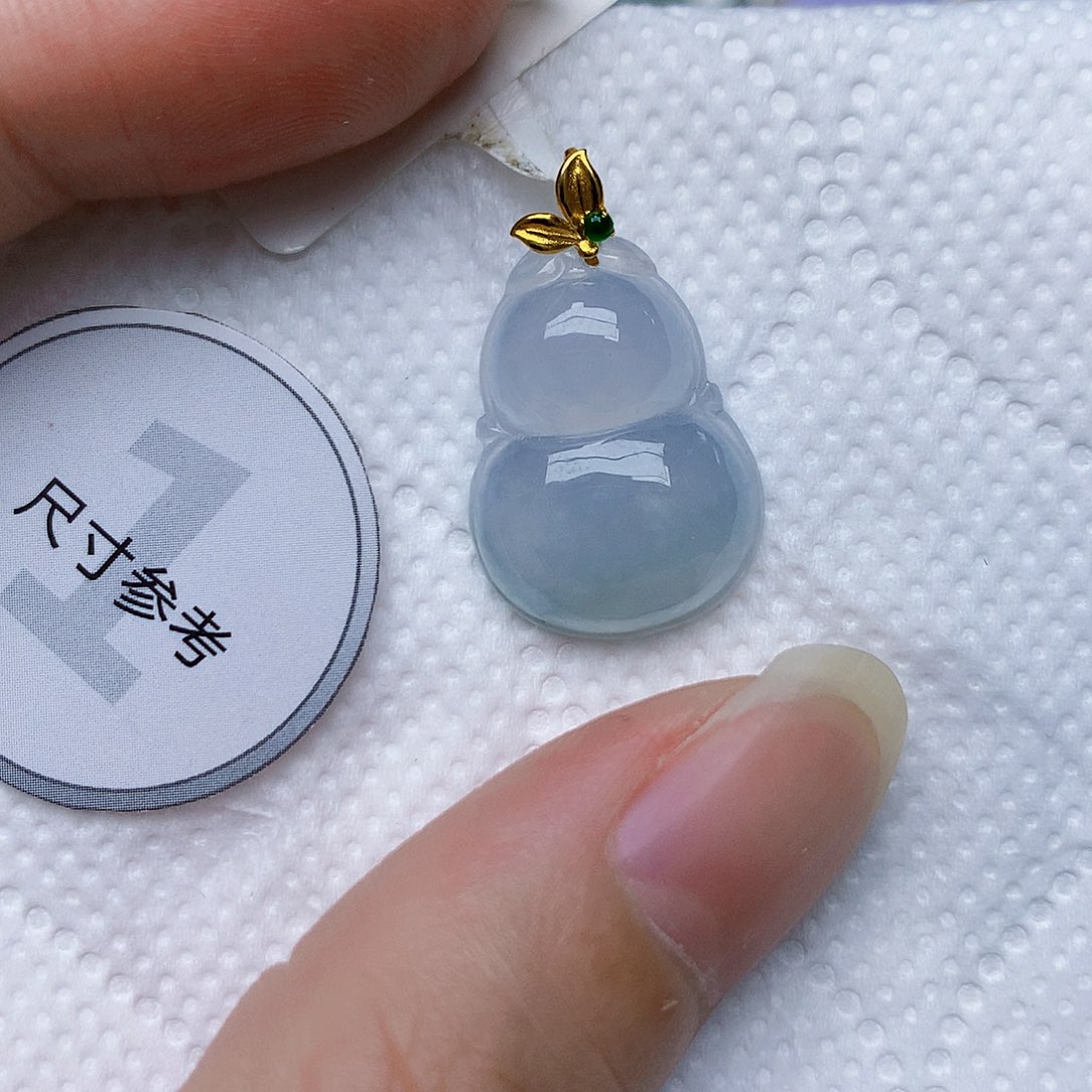 翡翠18K金镶嵌颈饰天然A货翡翠