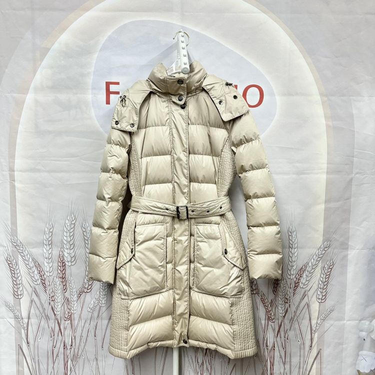 衣服/博柏利/95新/C18171111017/[251211LT00ER]