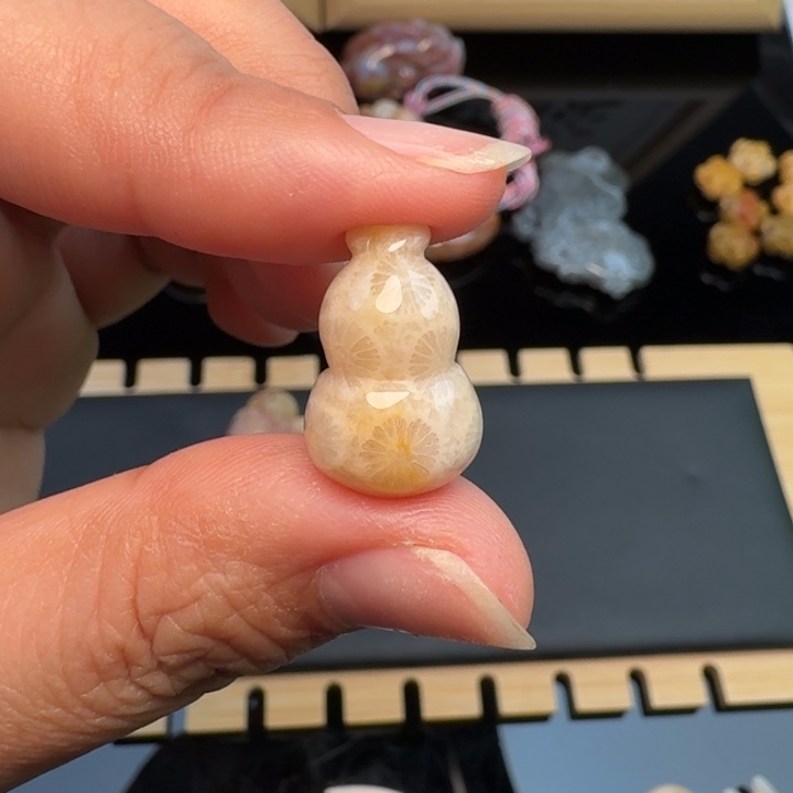 中***和硅化玉合金颈饰福利