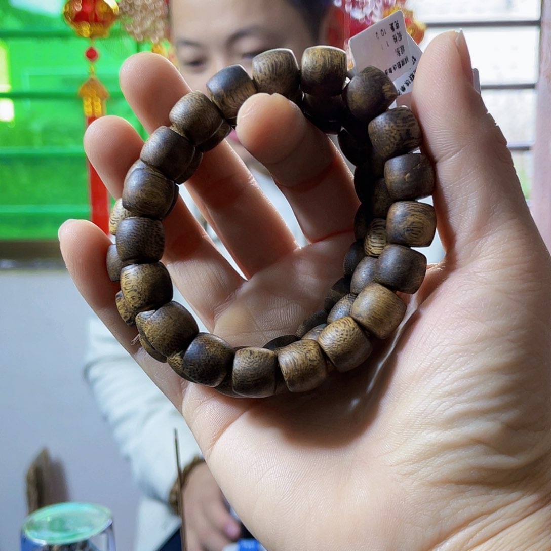 沉香手串海南老白棋鼓珠单圈1.1/10克多样性发一