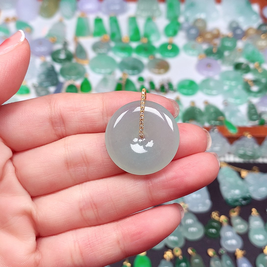 翡翠颈饰18K金镶嵌天然翡翠A货