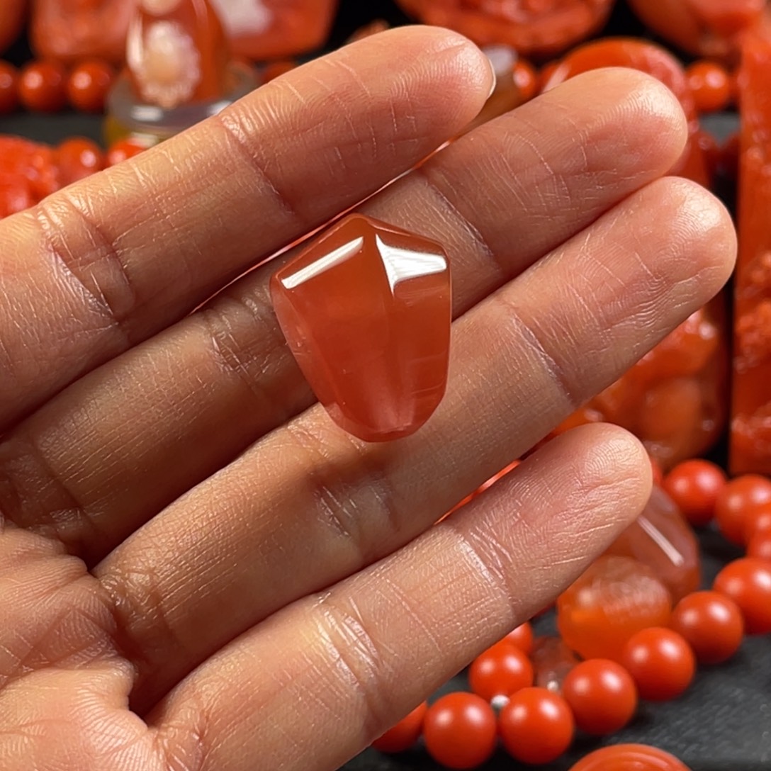 伽***蓝南红玛瑙未镶嵌天然原矿冰菊三通对孔15