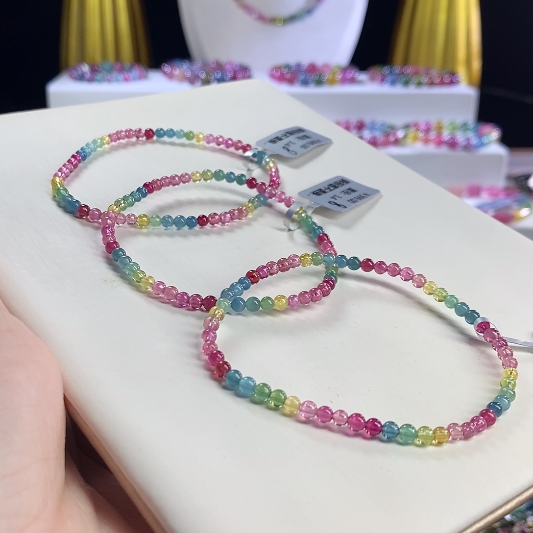 未镶嵌手链碧玺荧光 多样性发其一