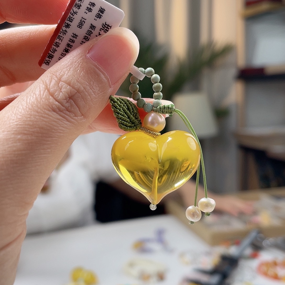 未镶嵌琥珀裸石琥珀吊坠