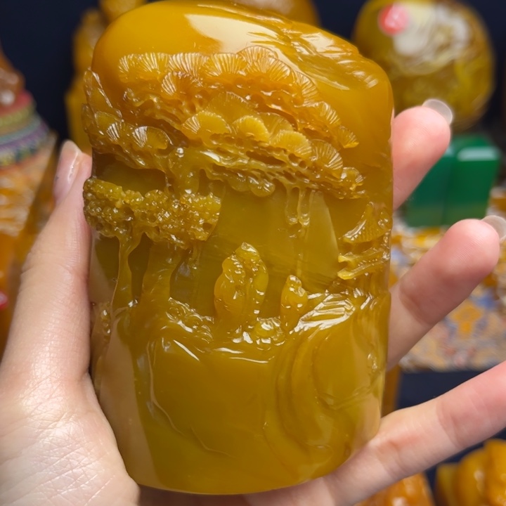 田黄石用****8题材：工艺品