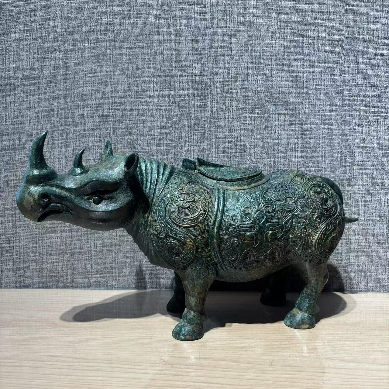 仿战国，犀牛尊，仿古青铜器，家居摆件