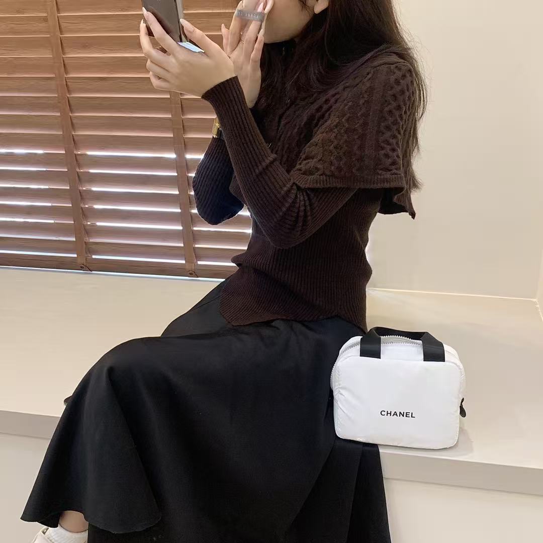 香奈儿【K312】手提收纳化妆包便携洗漱随身新款大容量旅行外出