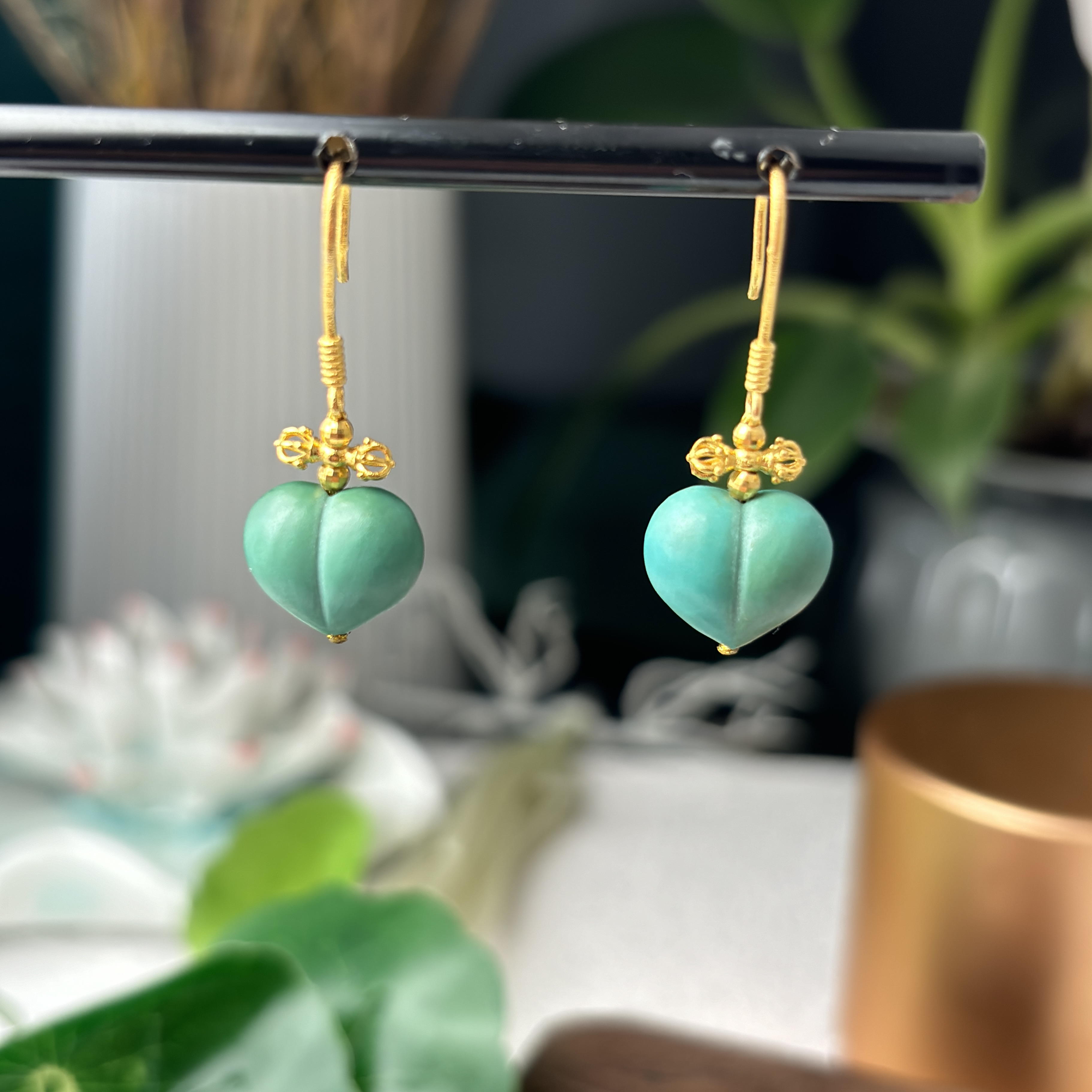 1680｜天然原矿绿松石18k屁桃耳钉，9×11mm