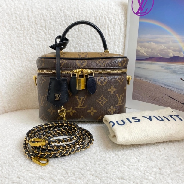 99新 LouisVuitton/路易威登 化妆包/ 39010605/代卖服务/12期