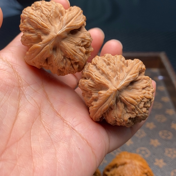 把件文玩核桃红锦鲤40尺