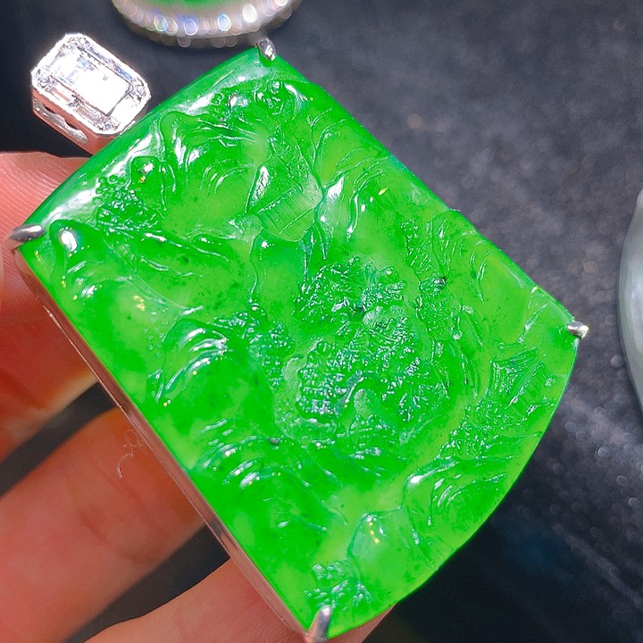 【闪购商品】翡翠颈饰未镶嵌翡翠