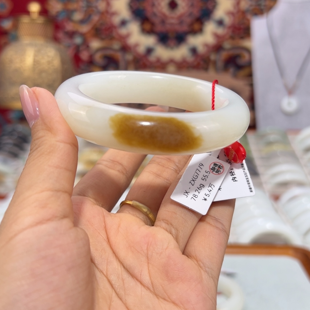 和田玉（糖玉）未镶嵌手镯优雅气质