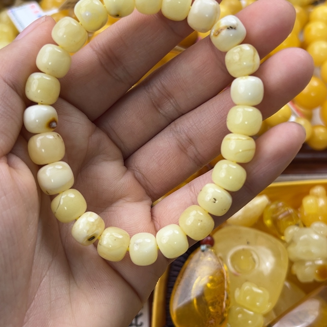 琥珀珠宝奇石未镶嵌