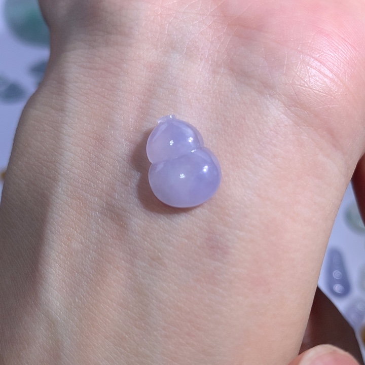 翡翠未镶嵌颈饰冰紫葫芦