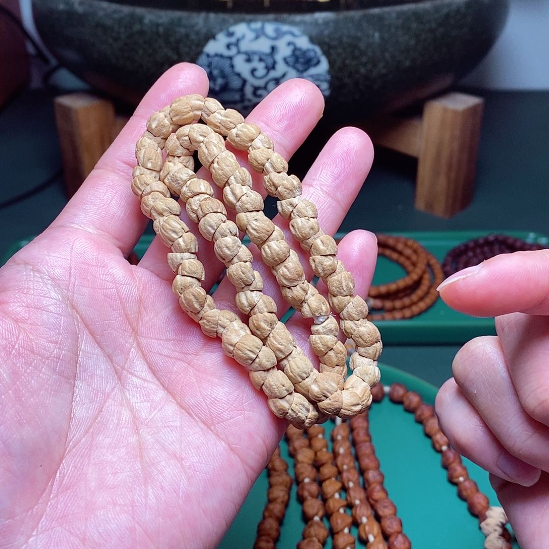 柏香籽/百香籽吊坠129