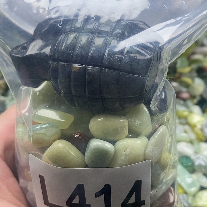 岫玉鱼缸石未镶嵌