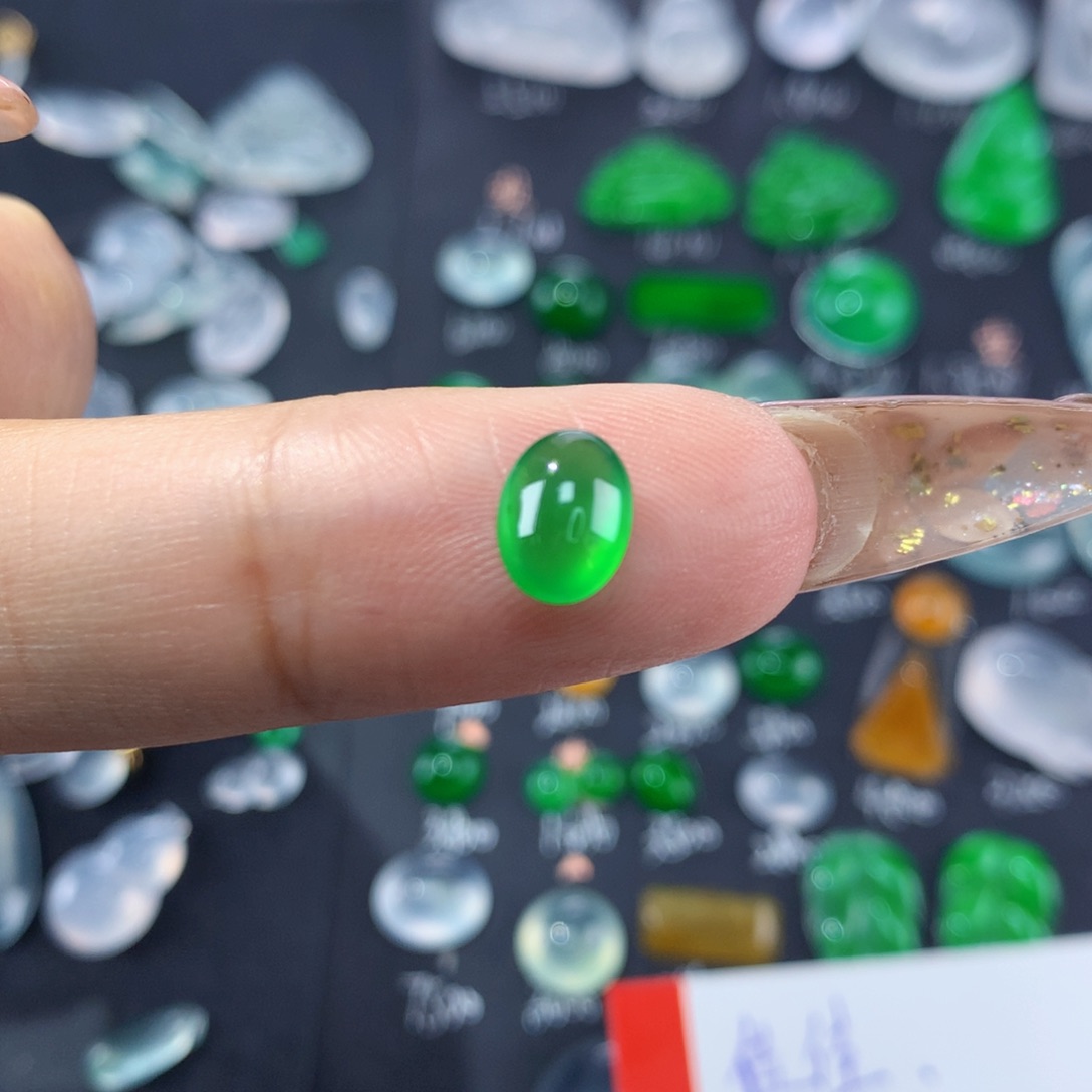 翡翠颈饰未镶嵌纯天然缅甸A货翡翠