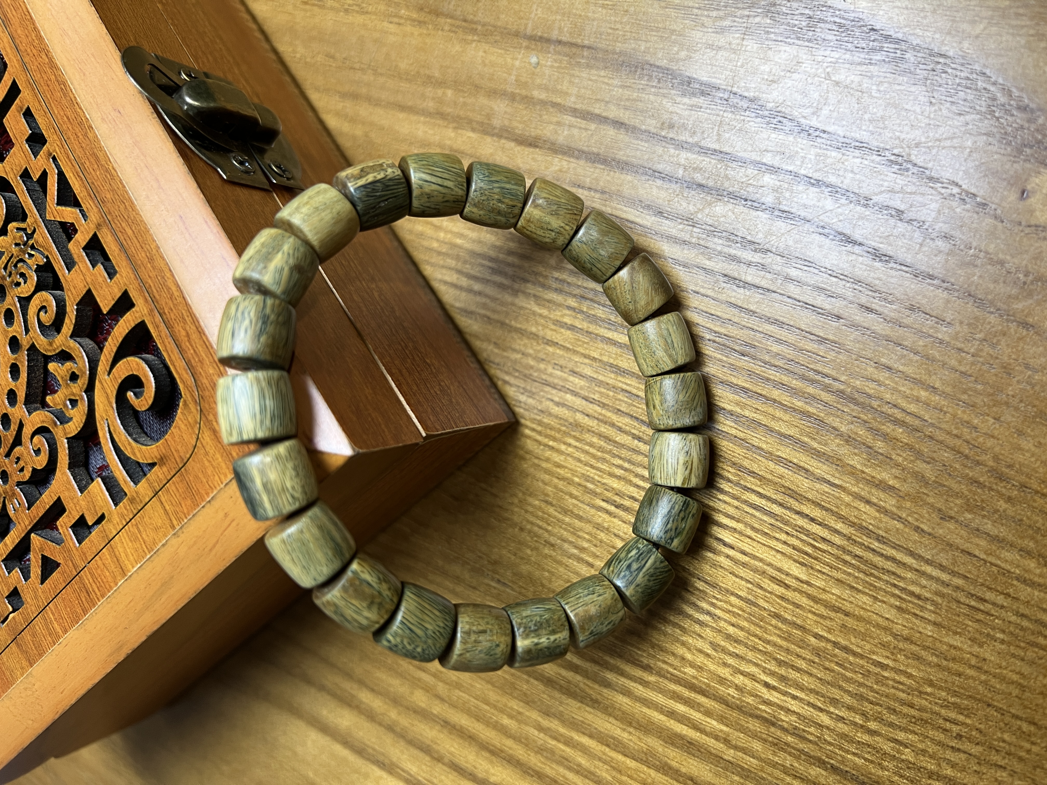 824-精品手串（无礼盒）