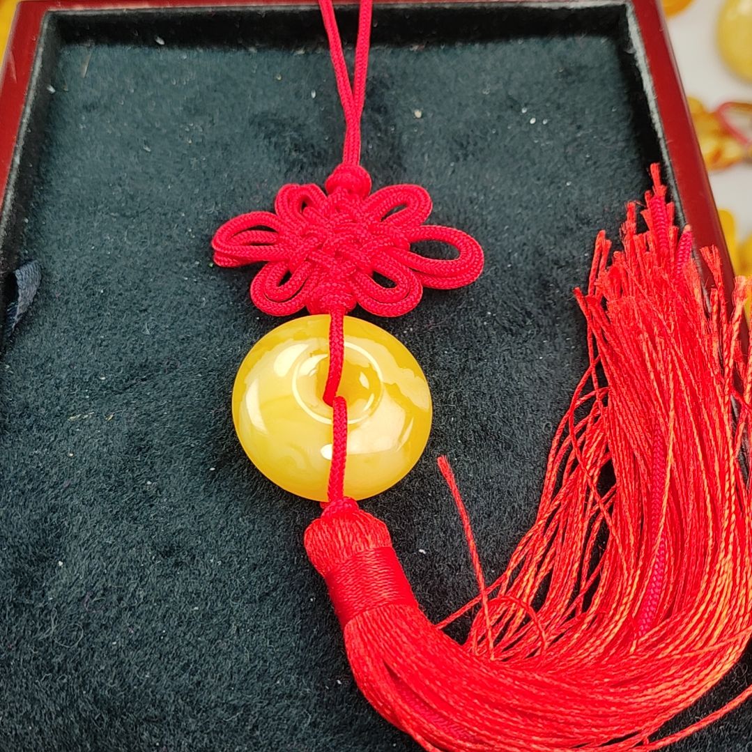 蜜蜡吊坠(赠链)未镶嵌车挂