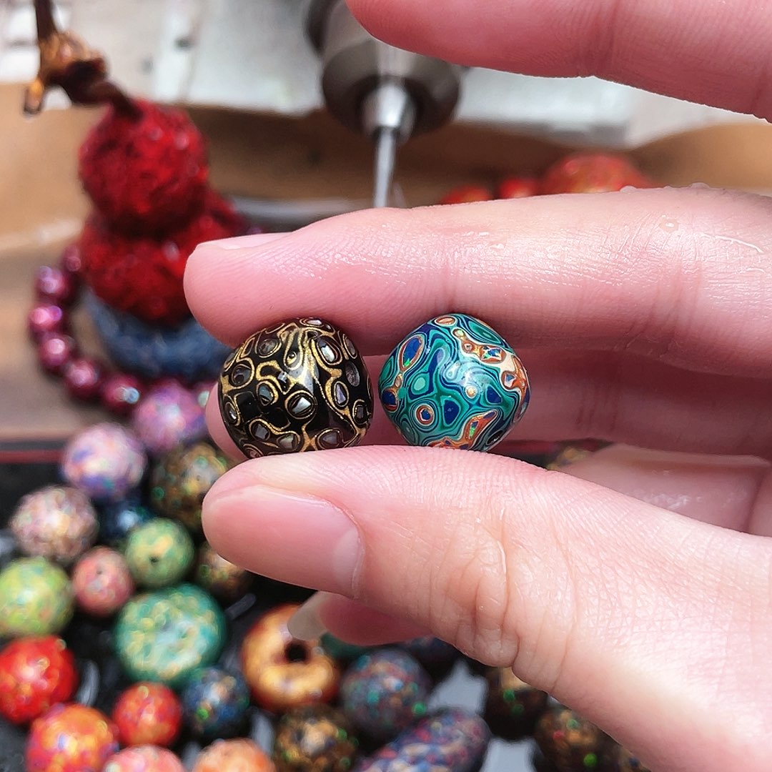 卡****黄手工制作大漆珠13.14老行