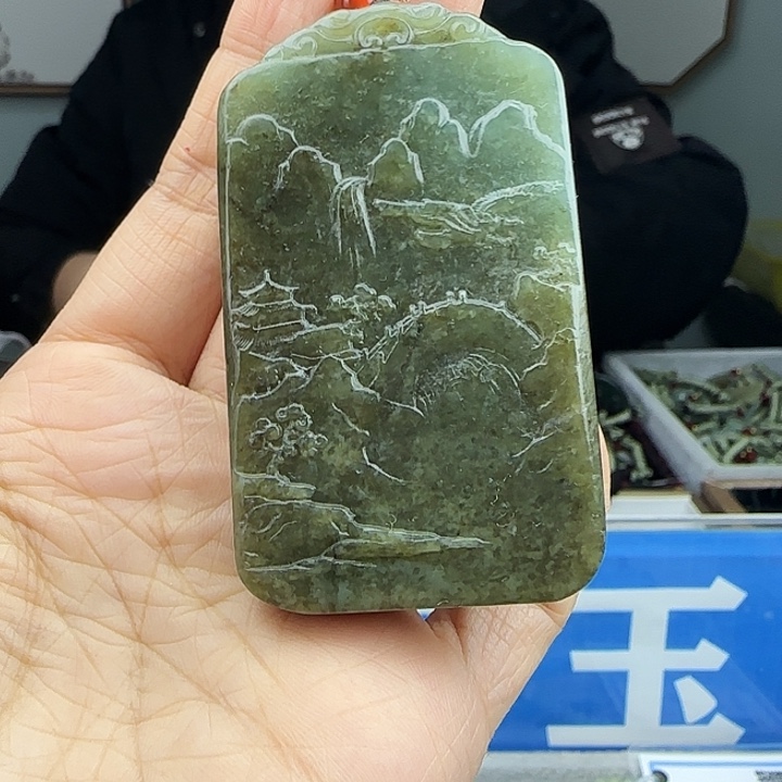 和田玉未镶嵌颈饰