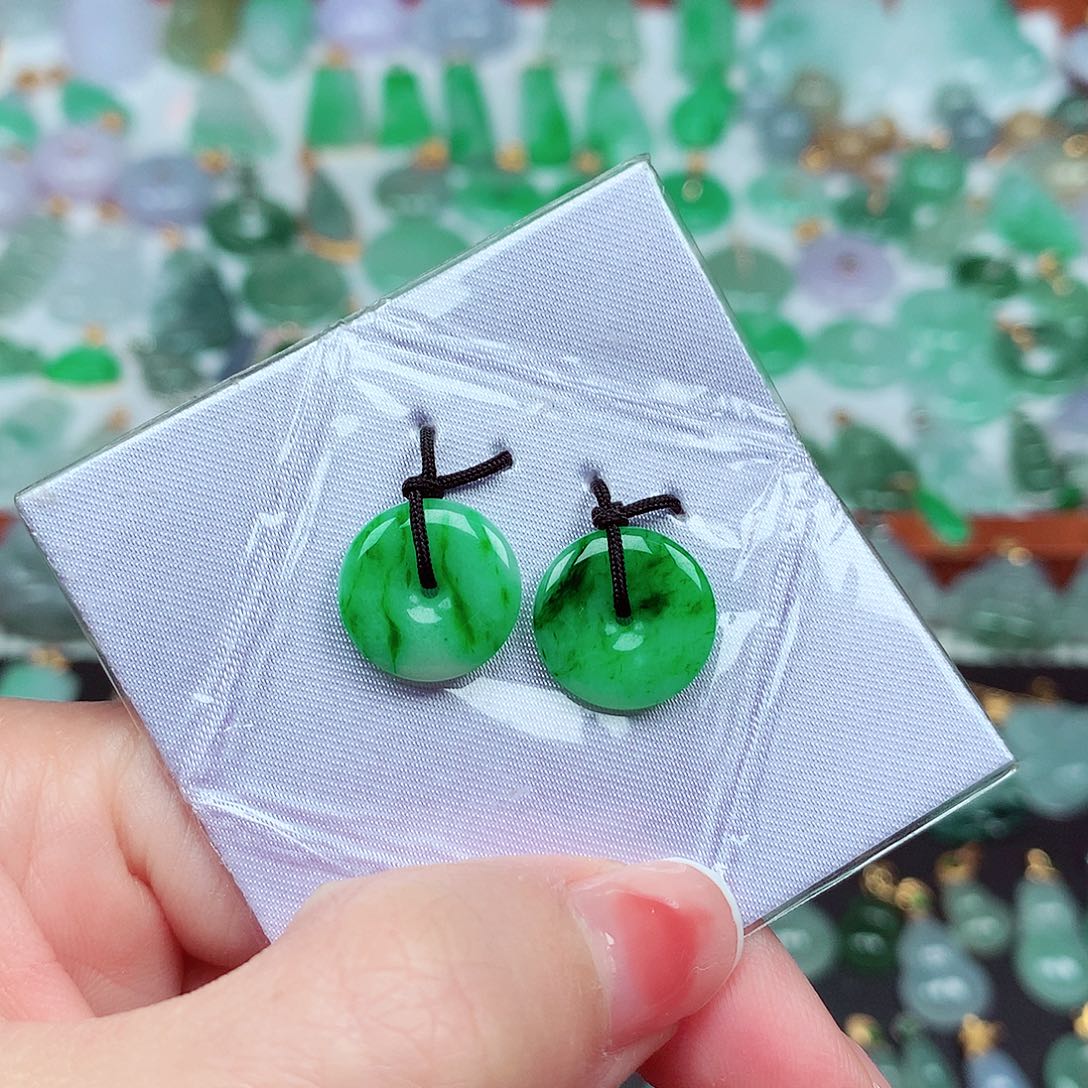 翡翠颈饰未镶嵌天然翡翠A货