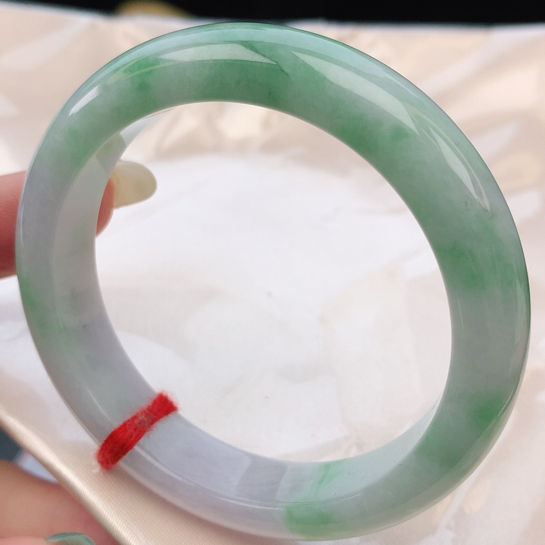 翡翠手镯未镶嵌54圈口081111