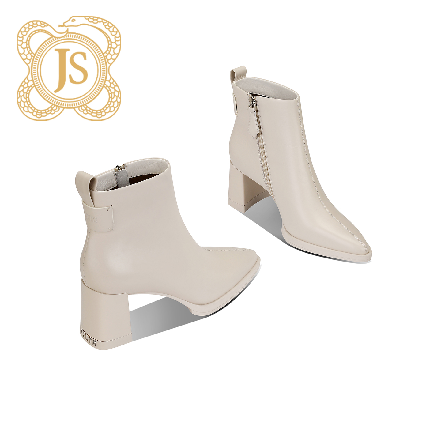 已开价，0811X85217厚底白靴子女优雅尖头防水台粗跟不累脚高跟靴