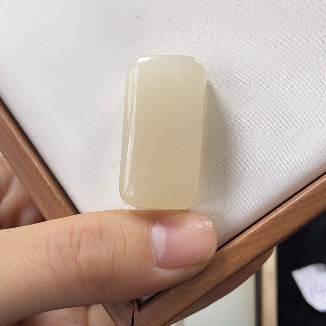 和田玉吊坠未镶嵌