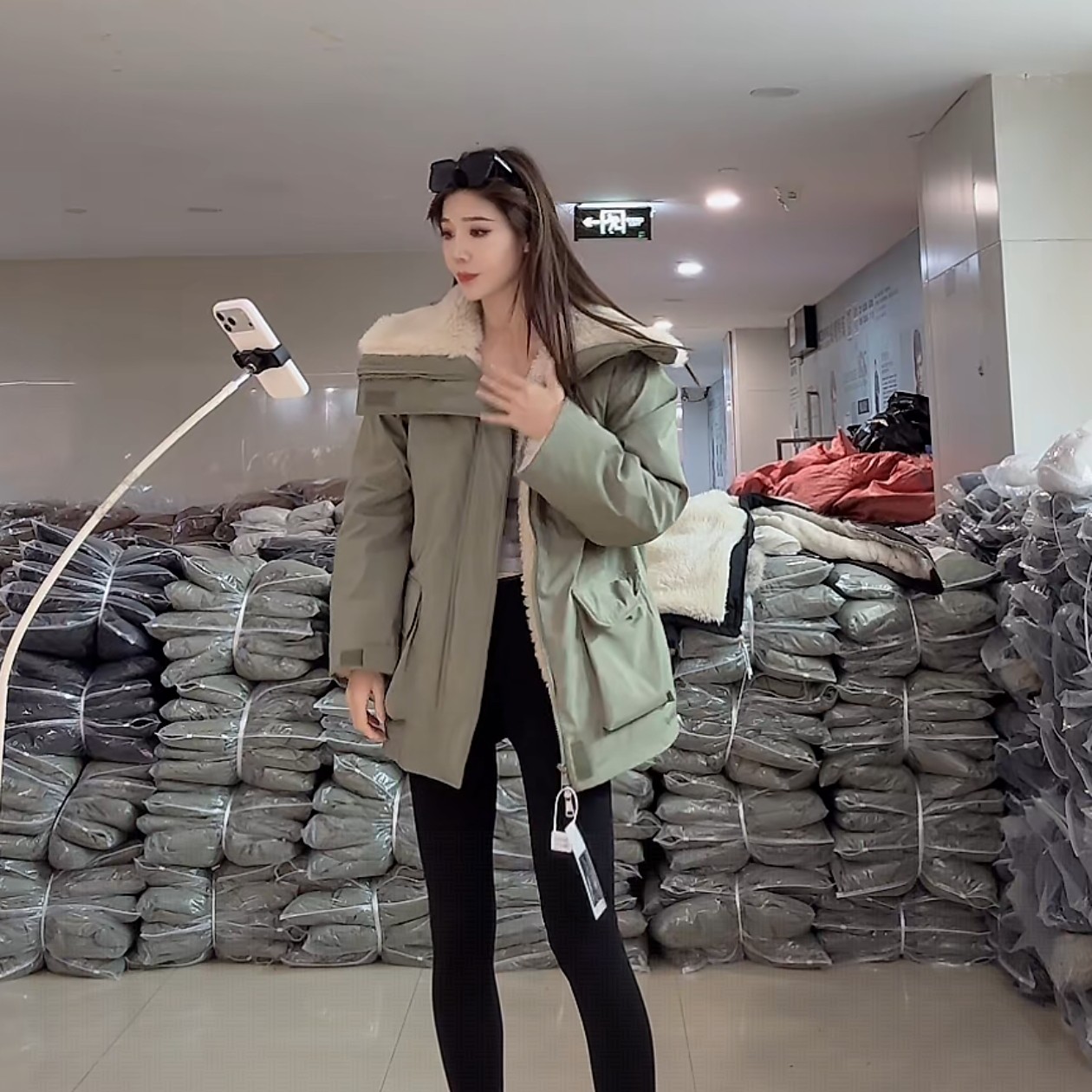 【柒汐】新款羊羔毛大翻领加毛派克外套939