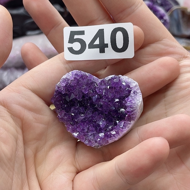 未镶嵌水晶大型摆件（非配饰）