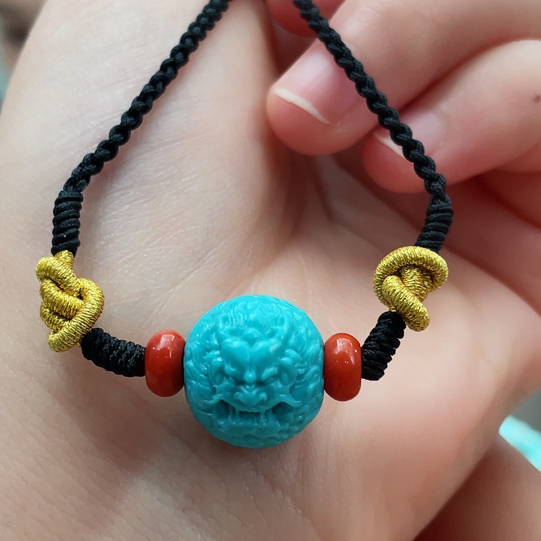 绿松石颈饰未镶嵌