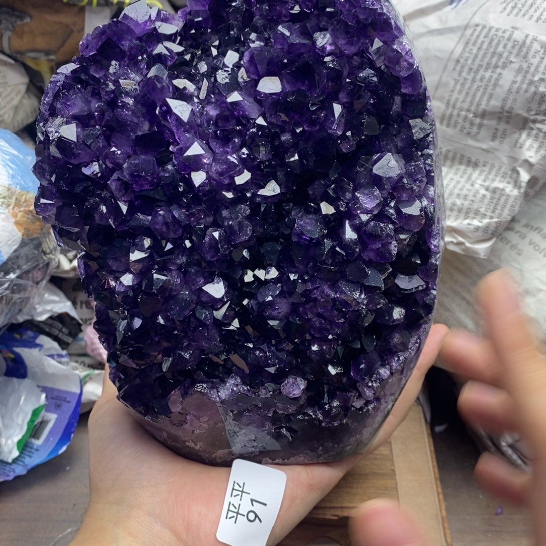 未镶嵌水晶大型摆件（非配饰）