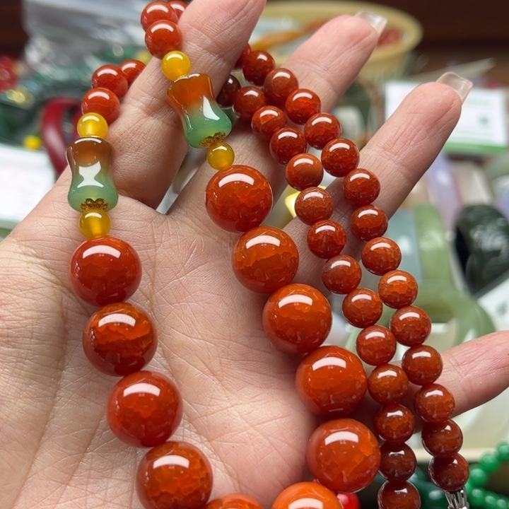 玛瑙/玉髓颈饰未镶嵌