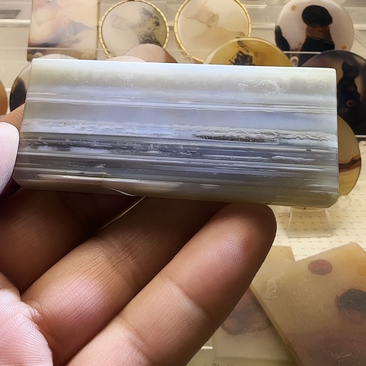 玛瑙/玉髓未镶嵌珠宝奇石