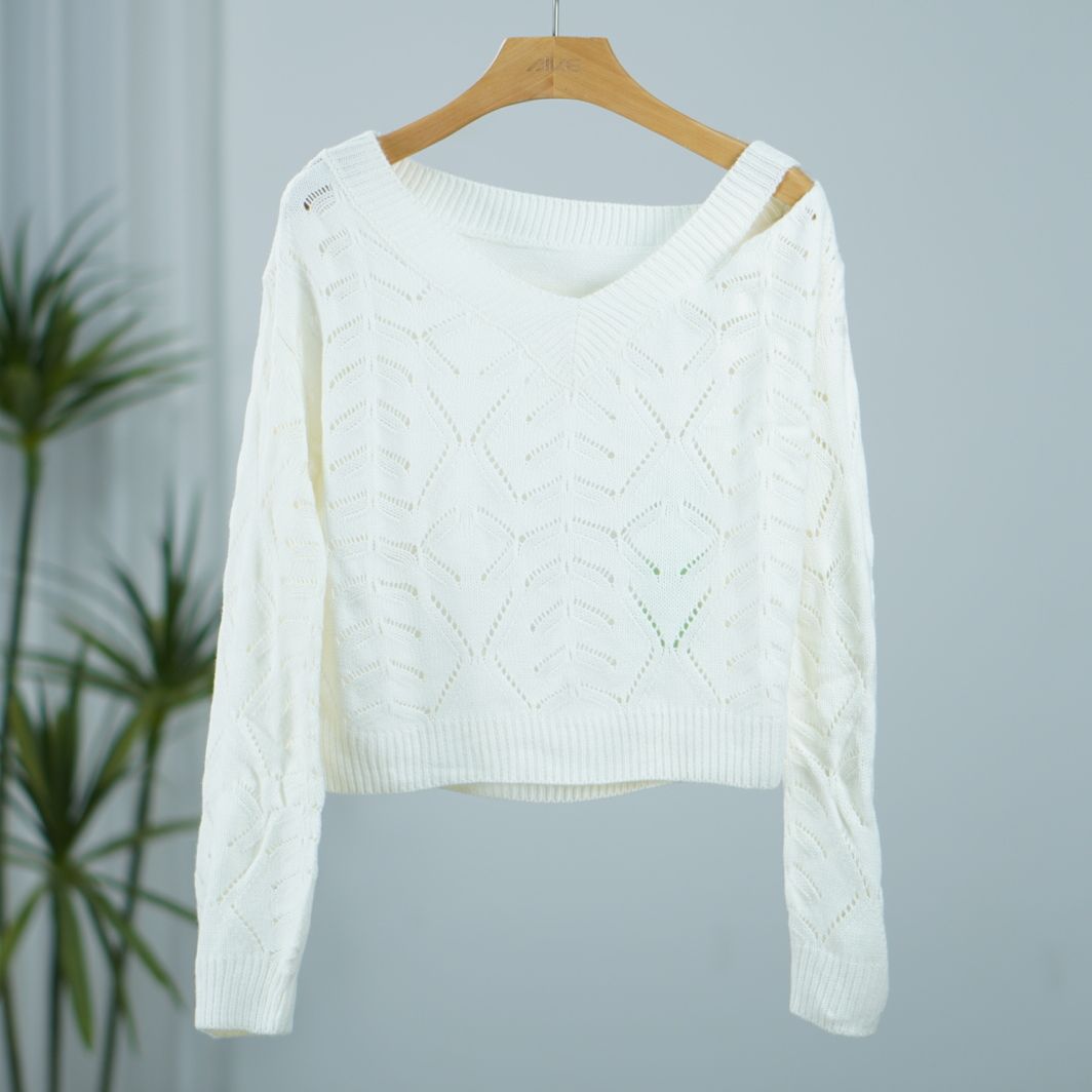 一路童行 谷系列 A696  女装 撤柜百搭圆领针织衫 221YZZ312