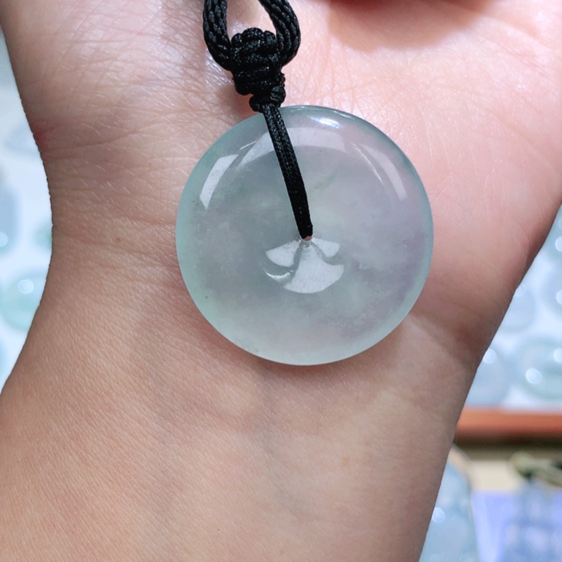 【闪购商品】翡翠颈饰未镶嵌平安扣