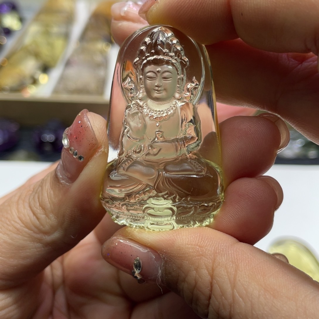 水晶颈饰未镶嵌雷****少定制