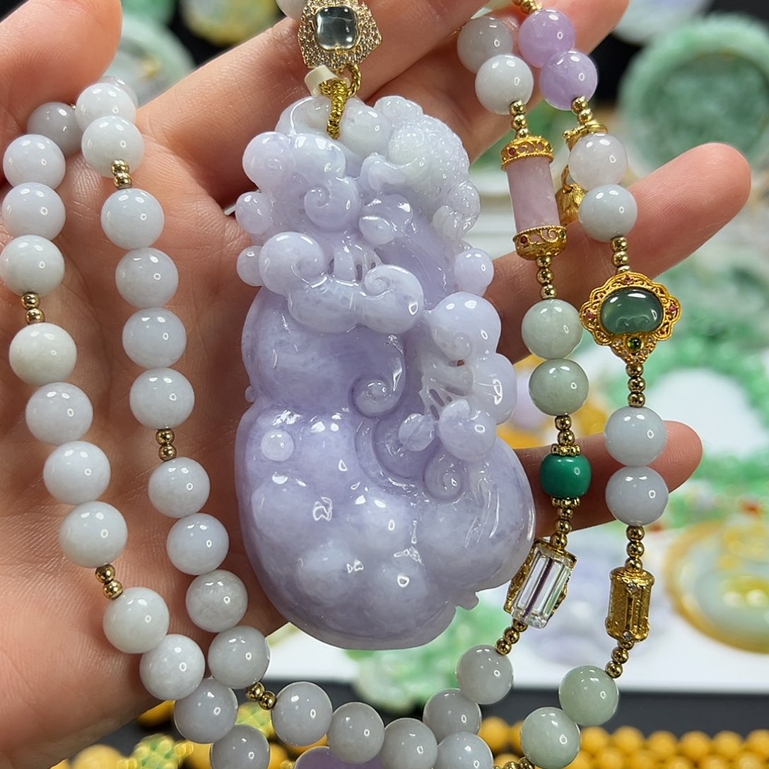 翡翠未镶嵌颈饰吊坠