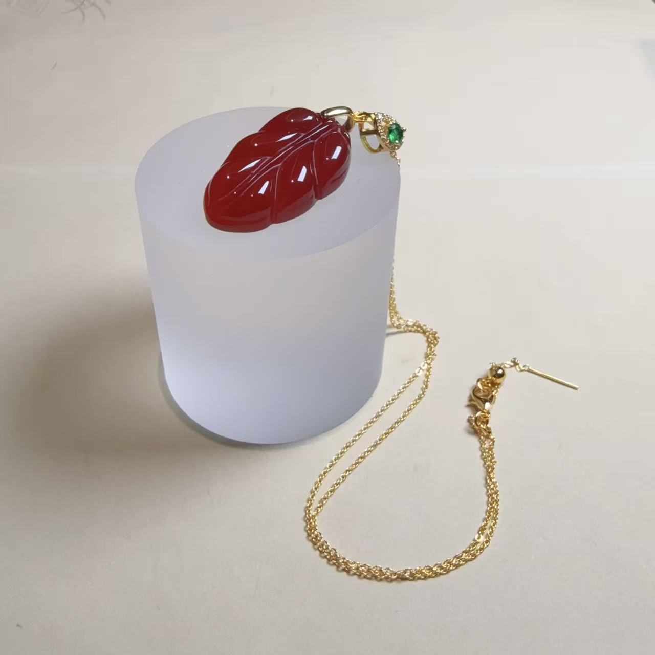 【佳思珠宝】红玛瑙金枝玉叶吊坠-配链子-多样性只发一件