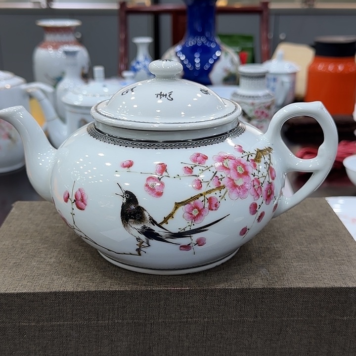上*至景德镇陶瓷艺术品