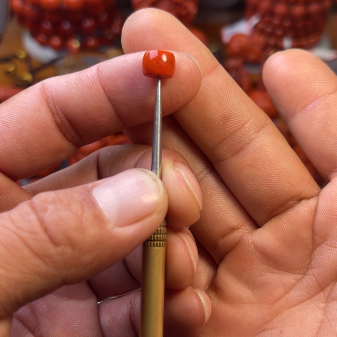 南红玛瑙未镶嵌川料精工直切单珠卡8➕