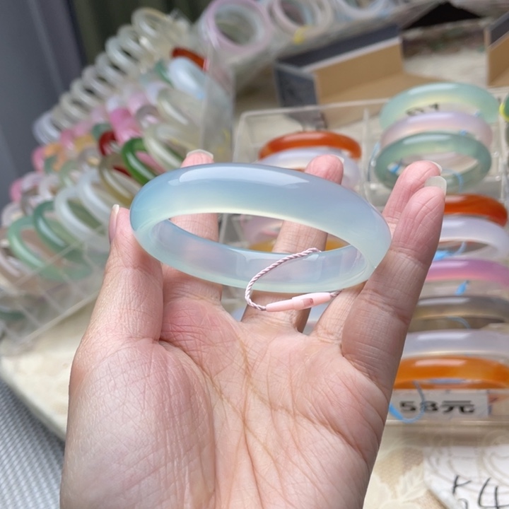 玛瑙/玉髓未镶嵌手镯