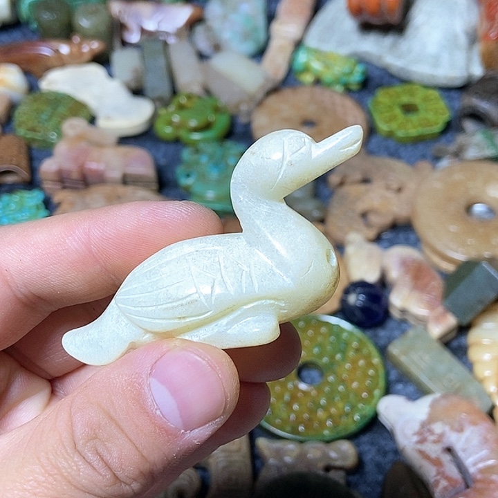 和田玉未镶嵌颈饰179