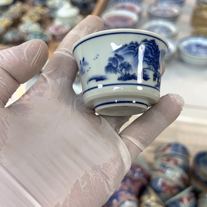 瓷片白青花山水马蹄客杯全品