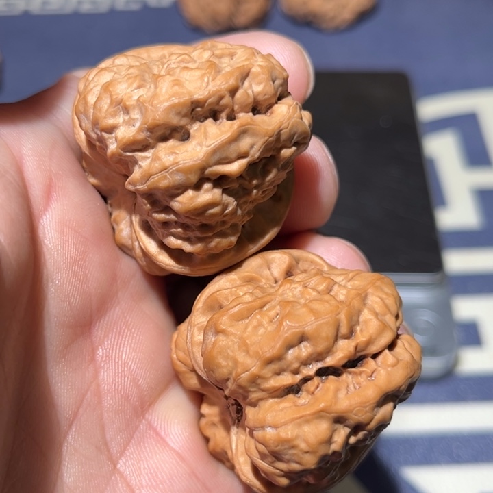 文玩核桃把件37开背蛙