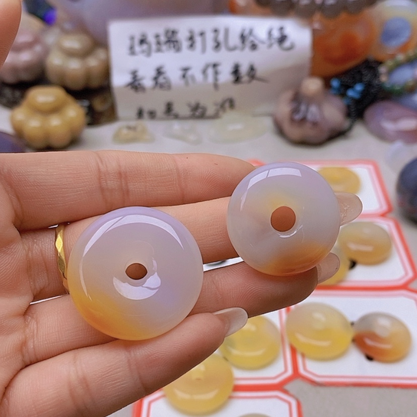 【闪购商品】未镶嵌玛瑙/玉髓珠宝半成品奎*狼