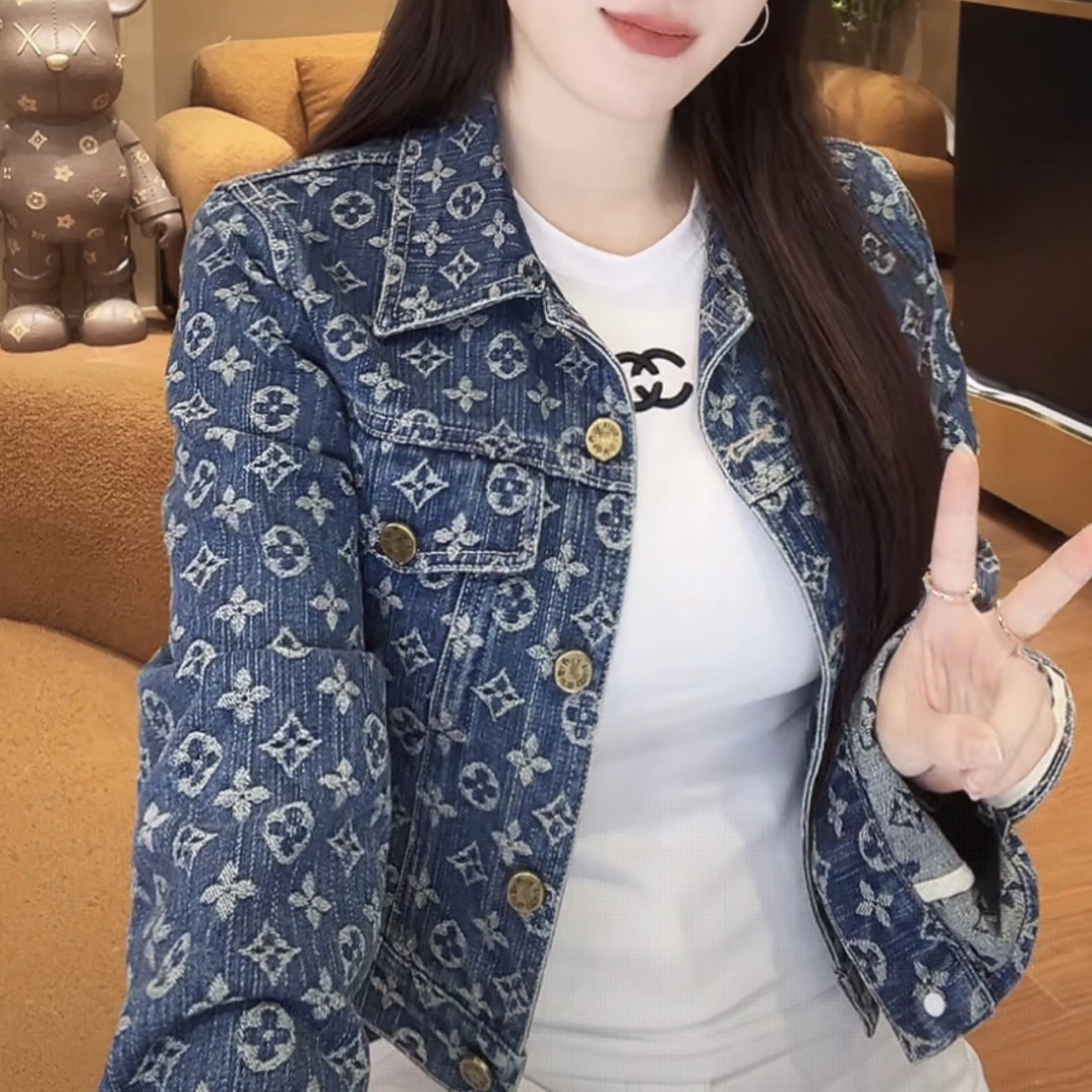 大美妞-VIP•家订制高货老花短款牛仔外套（8-9655-6）